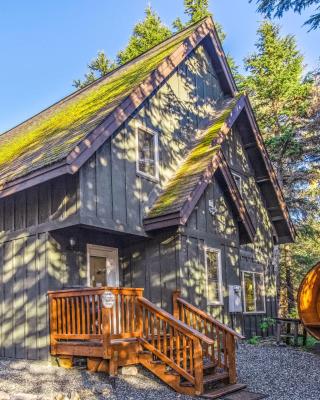Hanging Glacier Chalet