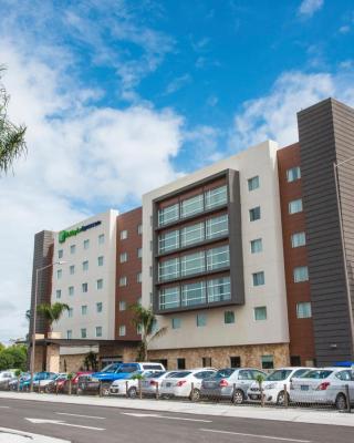 Holiday Inn Express and Suites Celaya, an IHG Hotel