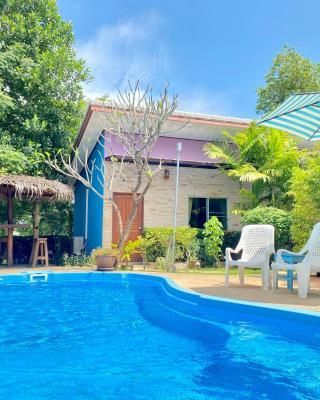 Canal Resort