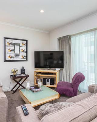 QV Stays Spacious Hideaway on the Wharf