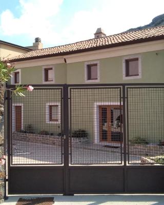 Camere B81 di Strain Neva