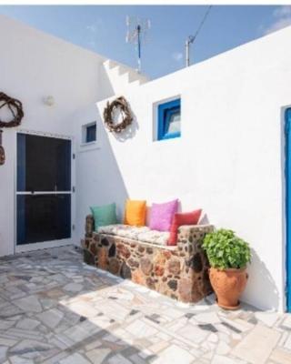 easy going santorini house