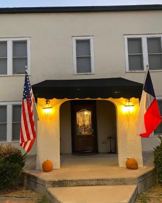 The Hotel Texan