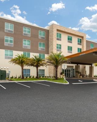 Holiday Inn Express & Suites - Deland South, an IHG Hotel