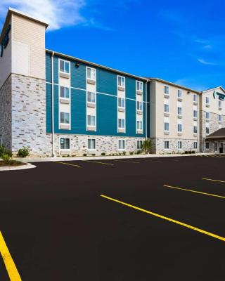 WoodSpring Suites Chicago Addison