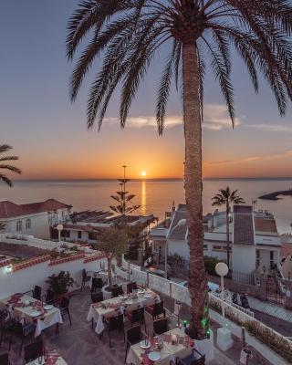 Mogan luxury apartment, sea views, jacuzzi and sauna.