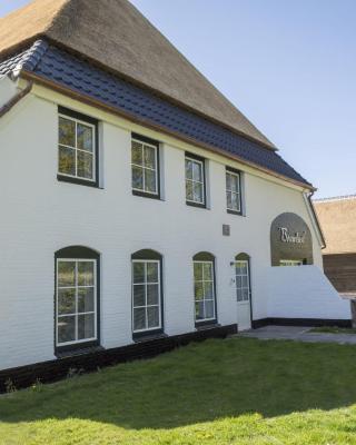 Apartment in tasteful farmhouse in De Cocksdorp on the Wadden island of Texel