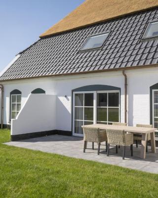 Apartment in tasteful farmhouse in De Cocksdorp on the Wadden island of Texel