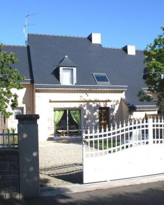 Cosy holiday home 700m from the beach