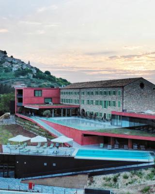 Winery & Design hotel ROXANICH