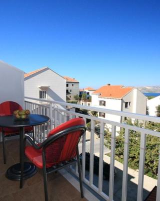 Apartments Pavo - comfortable with parking space