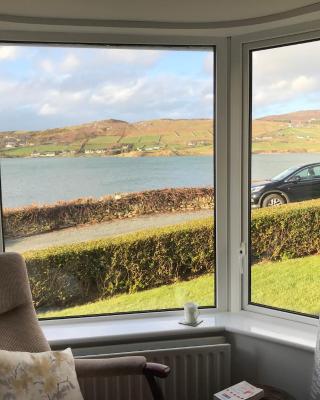 Dunfanaghy - Sea Views- in village - parking