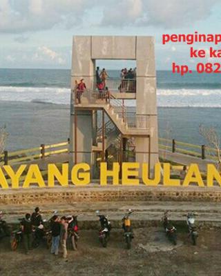 Penginapan Karanglaut Sayangheulang