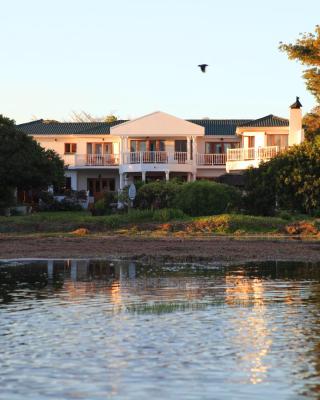 Waterfront Lodge