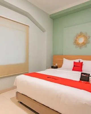 RedDoorz Plus @ Bagusrangin Street