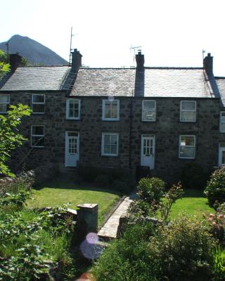 Pen Llyn Quarryman's Cottage