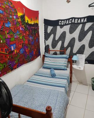 Simple single room Botafogo, Copacabana beach