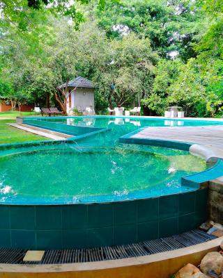 Nil Diya Mankada Safari Lodge