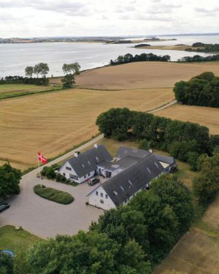 Rolsø Retreat