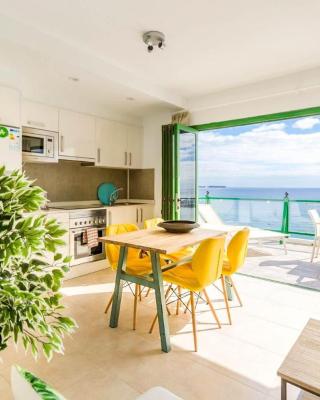 SEA BREEZE Ocean View Apartment