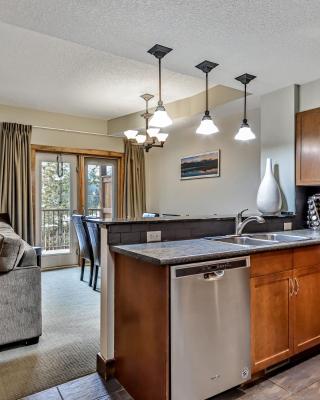 Spacious Mountain 2 Bedroom with Hot tub managed by Little Sister Getaways