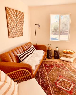 Casa Agave: Comfy Joshua Tree Cottage With Free Breakfast Bar