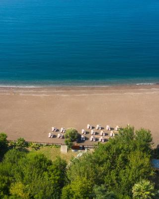 Eden Bungalows and Beach