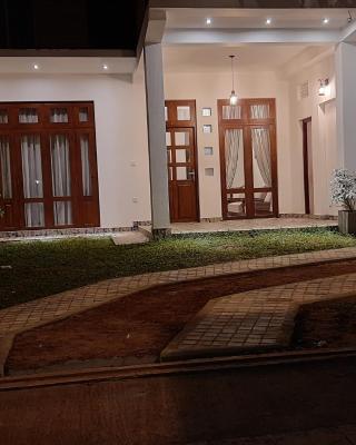 Elite Holiday Home, Anuradhapura