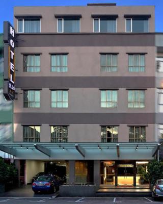 YANGTZE HOTEL 长江酒店