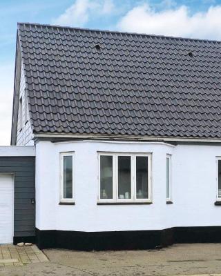 Seaside Retreat in Thyboron-By Traum