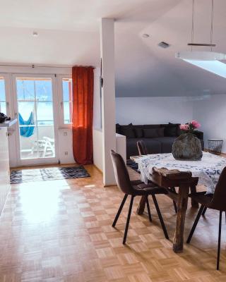 Ferienwohnung Karasek mit Seeblick