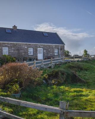 Bridies Holiday Cottage Roundstone