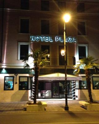 Hotel Plaza