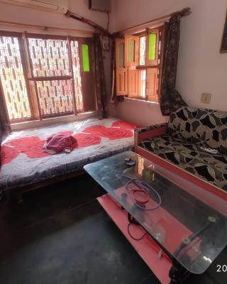 HERITAGE HOMESTAY@OLD CITY NEAR GANGES