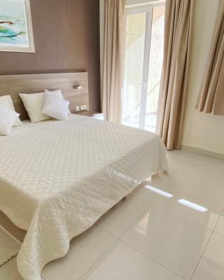 Vista Point - Cast Renting