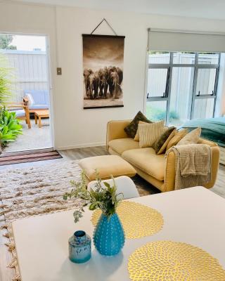 Takapuna Guest House