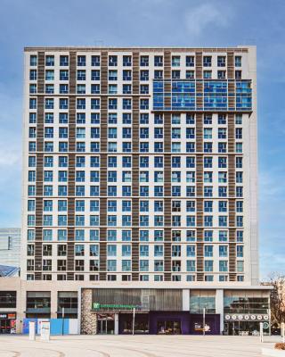 Holiday Inn Express Shanghai Baoyang by IHG