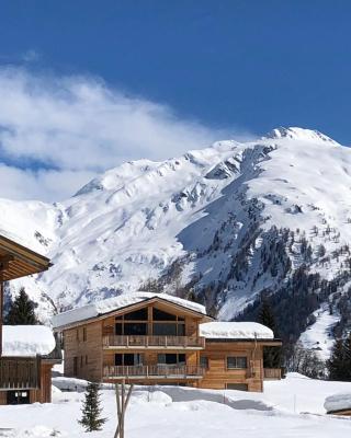 Chalet Breithorn- Perfect for Holiday with Amazing View!