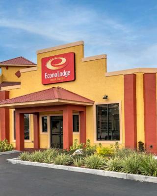 Econo Lodge Inn & Suites Maingate Central