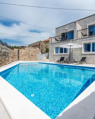 Apartments Villa Kabalero