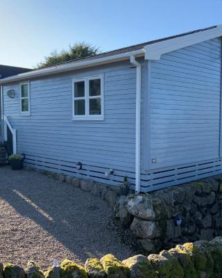 Holly Blue - Cosy wooden lodge Kippford