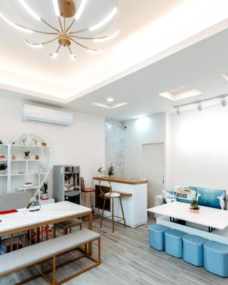 Wuzhou Yi Homestay