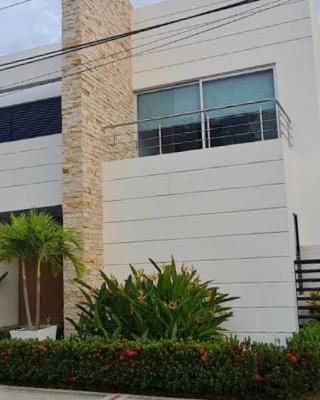 Casa Campestre en Condominio Lagos Del Peñon