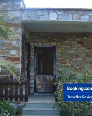Little Stone House near the Beach