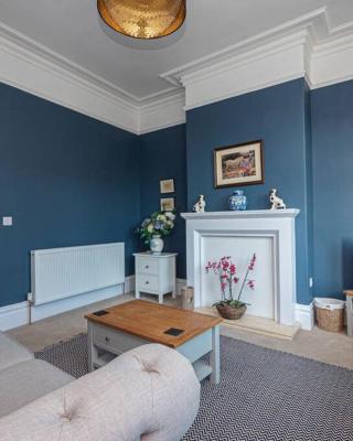 Cliff Garden, Close to Sea