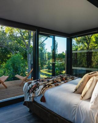 Castlemaine Gardens Luxury Glamtainer