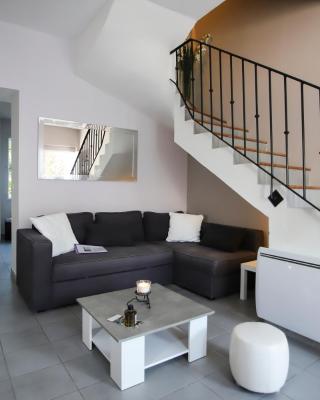 Maison tendance avec jardin, centre village, Alpilles, familles