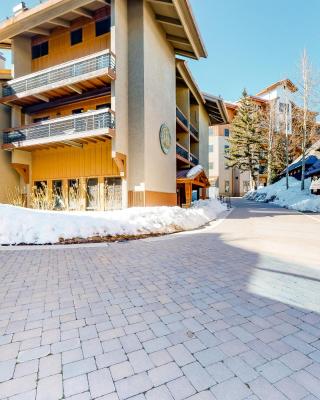 Emmons Escape & Cozy Slopeside Condo