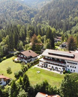 Gästehaus Hotel Maria Theresia - Kennenlernpreise für den Frühling am Schliersee