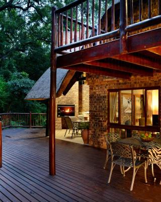 Cambalala - Private Villa - in Kruger Park Lodge - Serviced Daily, Free Wi-Fi